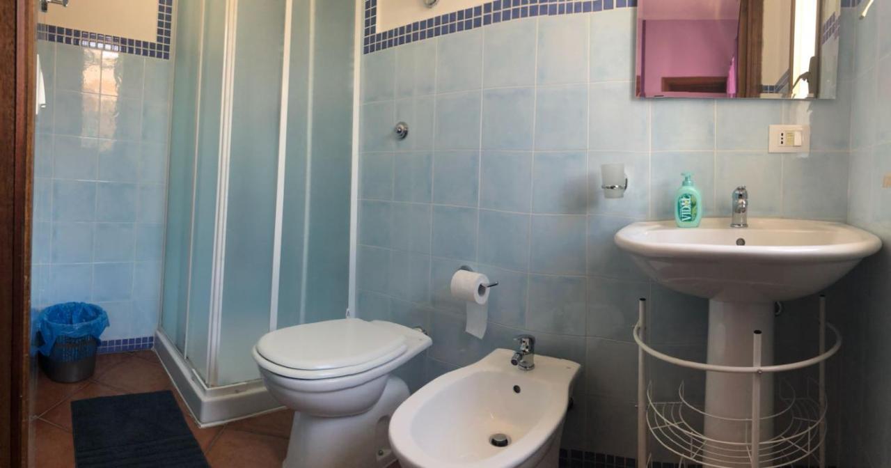 La Casa Gialla Трабия Екстериор снимка