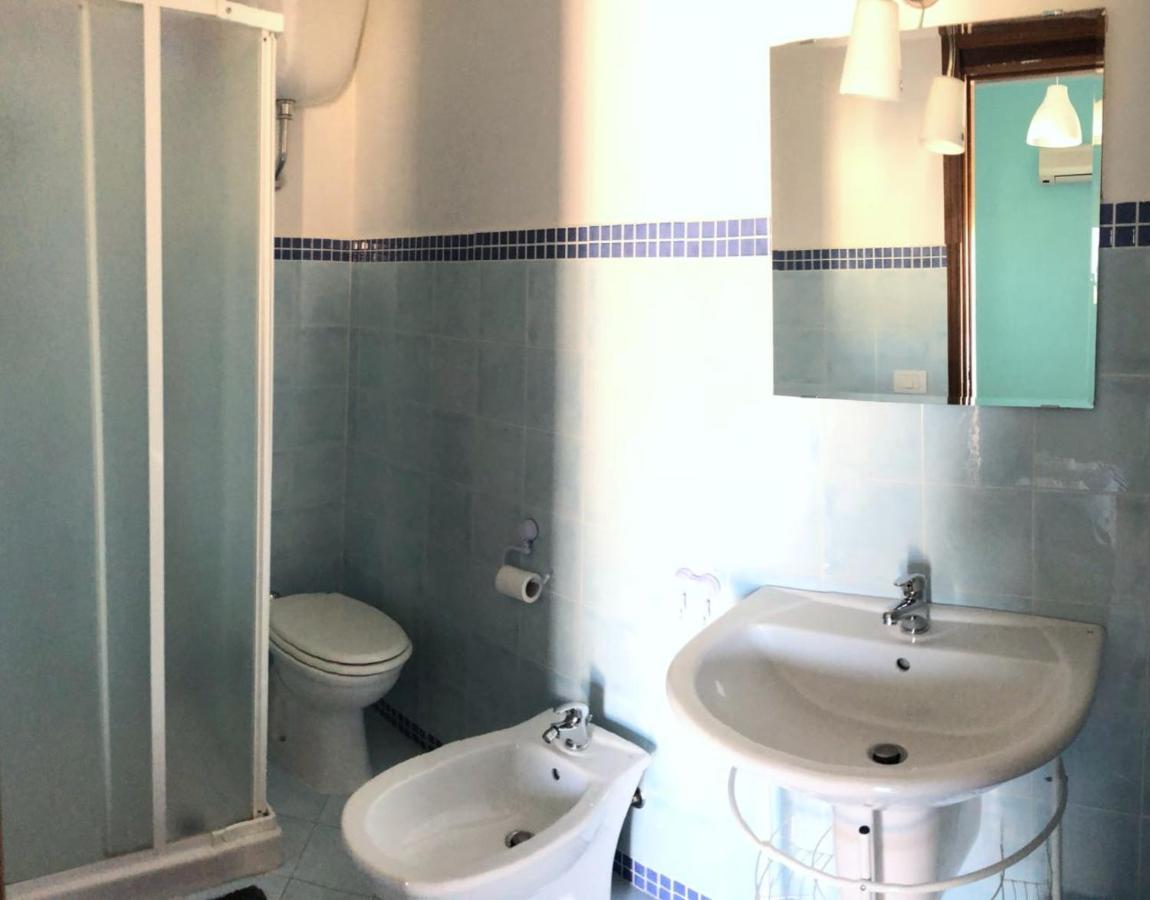 La Casa Gialla Трабия Екстериор снимка